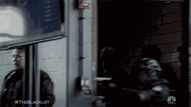 Fbi Raid Donald Ressler GIF