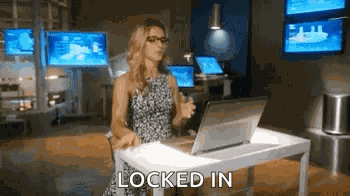 Felicity Arrow GIF