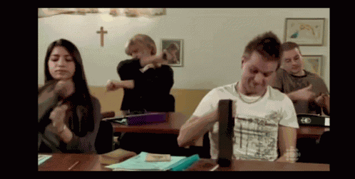 Flageller Mégane GIF