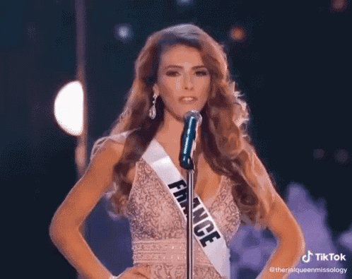 Franse Miss Franse GIF