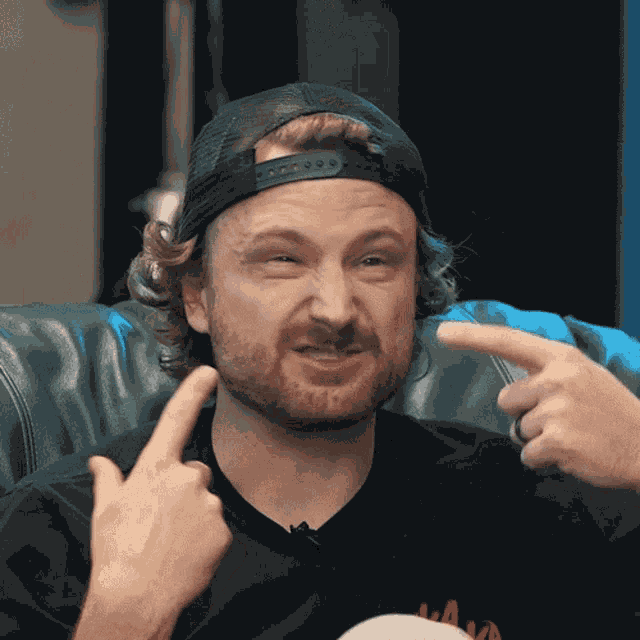 Funny Face Niko Pueringer GIF
