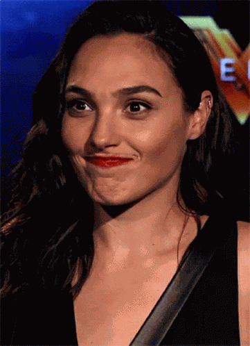 Gal Gadot Diciendo Que No GIF