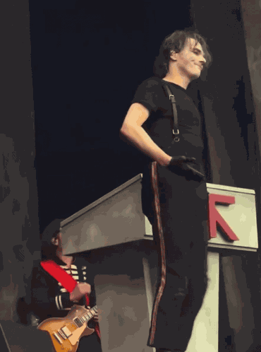 Gerard Way Gerard Way Podium GIF