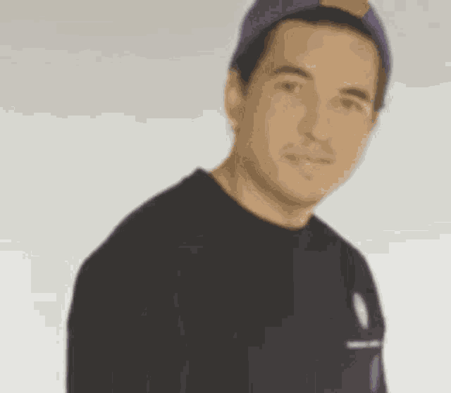 Gil Cebola Gitsu GIF