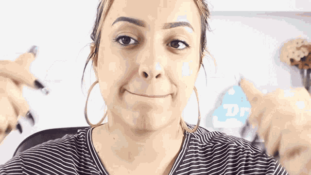 Give Me Some Money Debora Spiga GIF