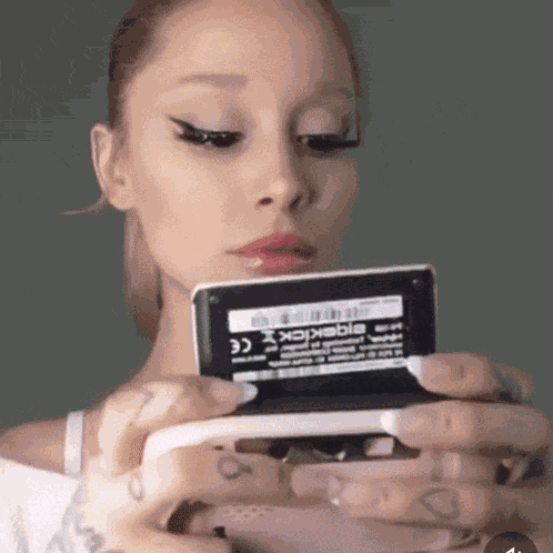 Gldenyears Ariana Grande GIF