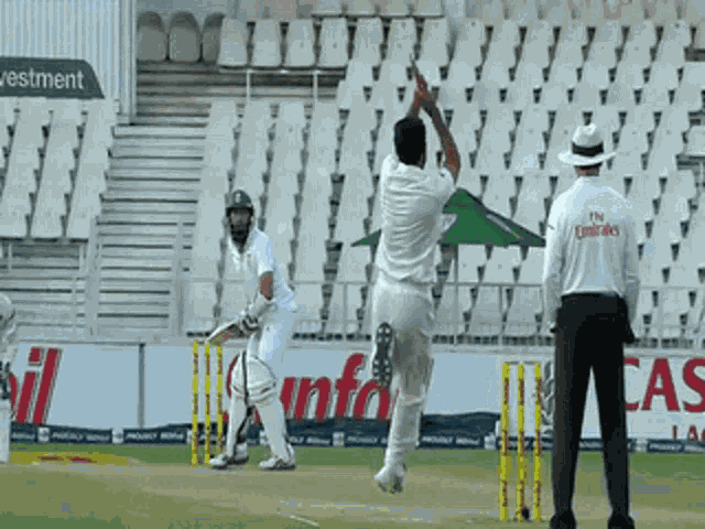 Hashim Amla Mohammed Shami GIF
