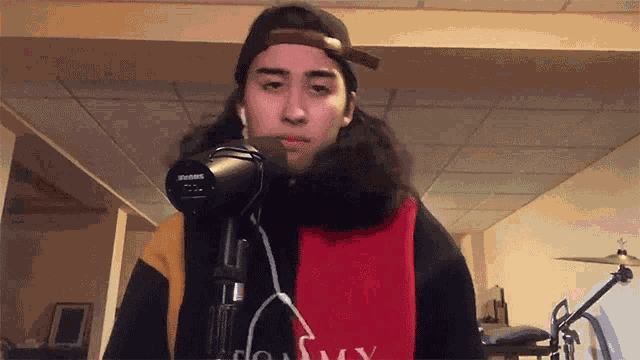 Head Bopping Soran Dussaigne GIF