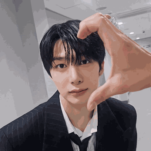 Heart Pose Monsta X GIF