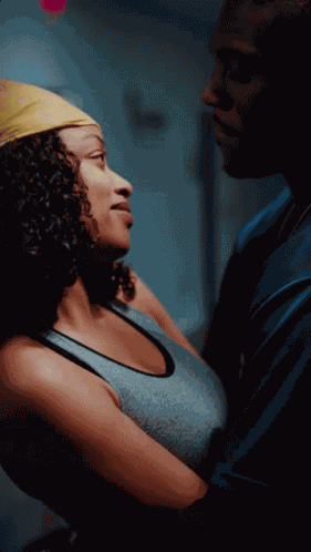 Himie Freeman Bleu Maxie GIF