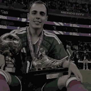 Hugo Camberos Seleccion Mexicana GIF