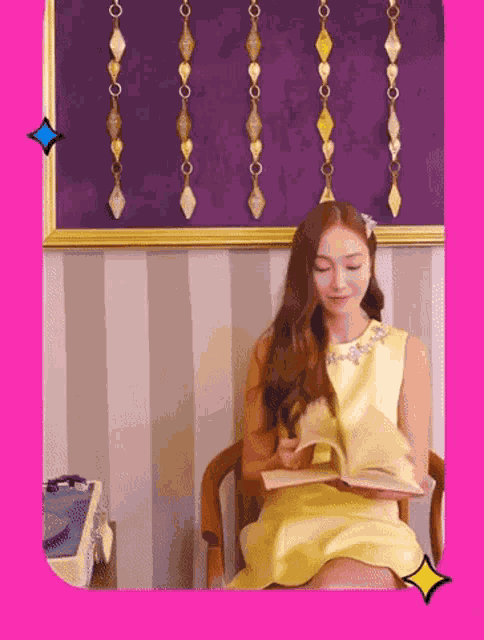 Hyunababe Jessica Jung Book GIF