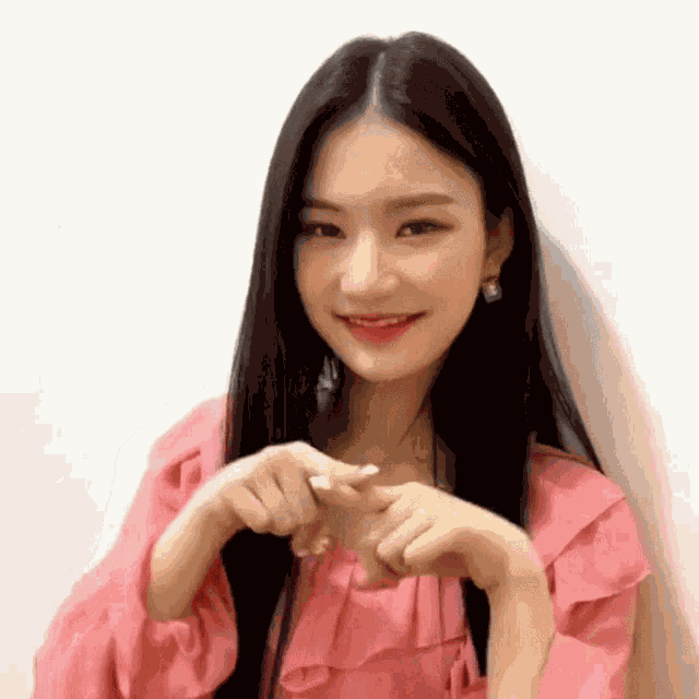 Isasthetic Isa Heart GIF