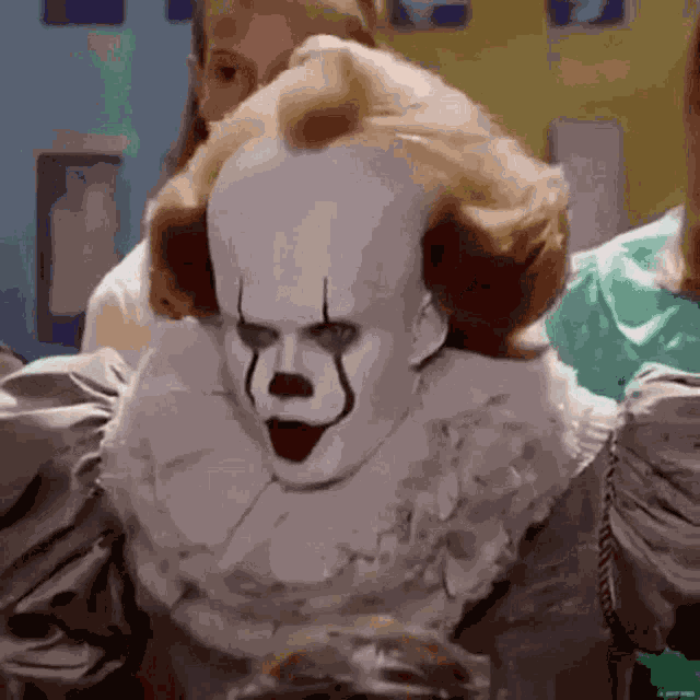 It Pennywise GIF