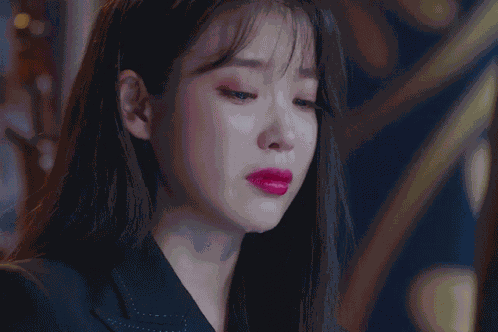 Iu Manwol GIF