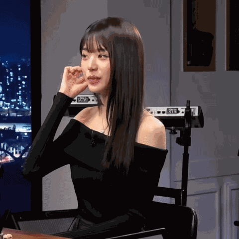 Jangvisual Wonyoung GIF