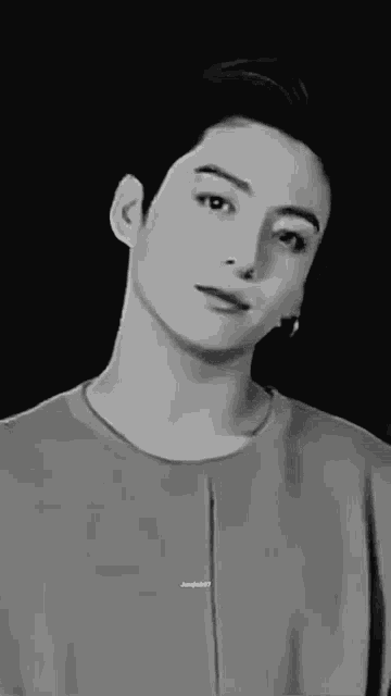 Jeon Jungkook GIF
