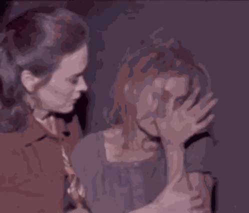 Jessica Lange Sarah Paulson GIF