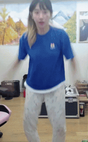 Jinny Jinnytty GIF