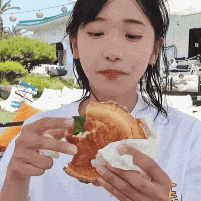 Jinny Jinnytty GIF