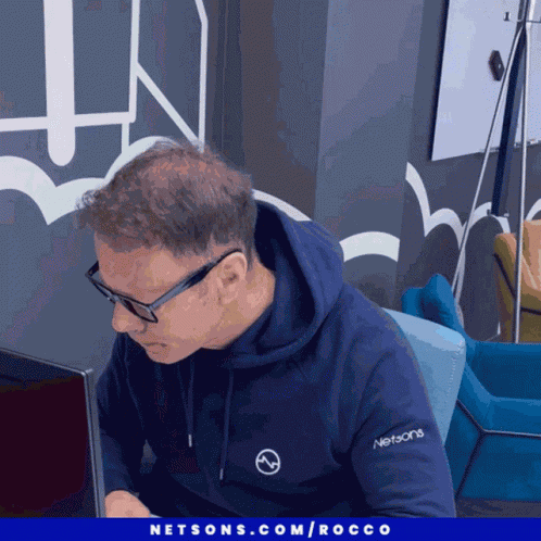 Job Impegnato GIF