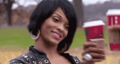 Joseline Hernandez Karlie Redd GIF