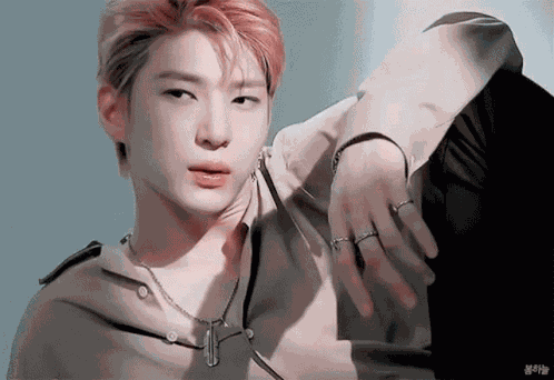 Jung Taekwoon Vixx GIF