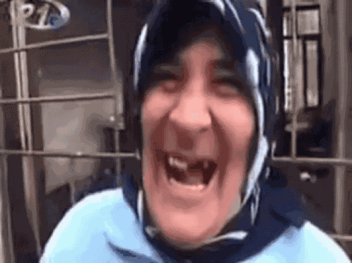 Kötü Gülüş GIF