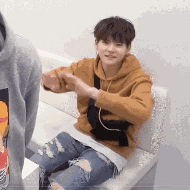 Kanemoto Yoshinori Yoshinori GIF