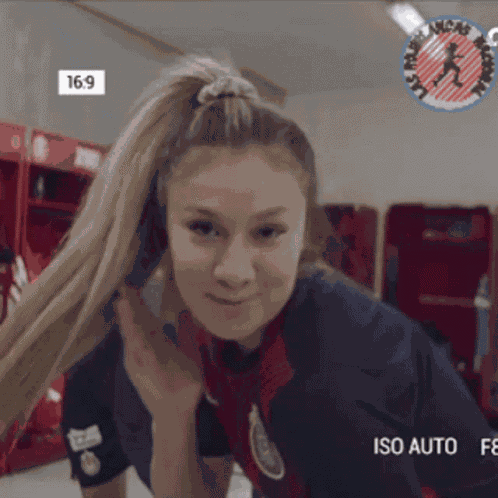 Karol Bernal Chivas Femenil GIF