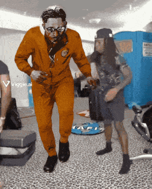 Karsonogenic Disco Elysium GIF