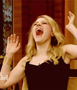 Kate Mckinnon Laugh GIF