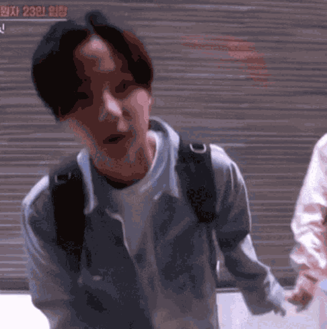 Kdgmp4 Iland Daniel GIF