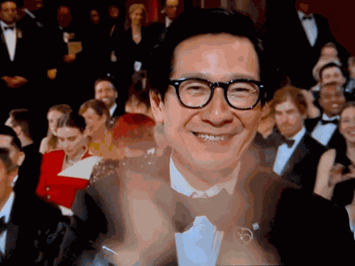 Ke Huy Quan Eeaao GIF