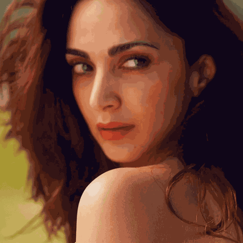 Kiara Advani Face Card GIF