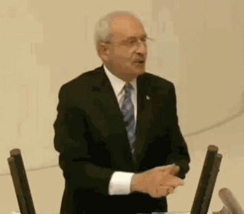 Kilicdaroglu El Hareketi GIF