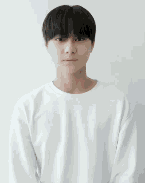 Kim Daniel Daniel Iland GIF