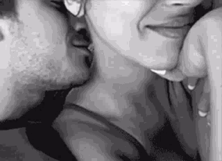 Kiss Gif GIF