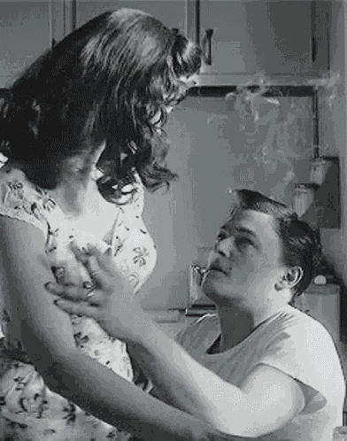 Kissing Couple GIF