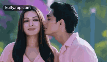 Kissing.Gif GIF