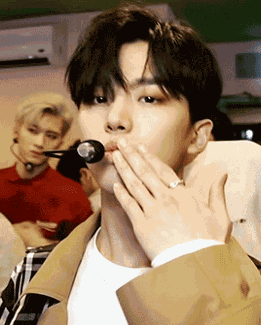 Kpop Hongseok GIF