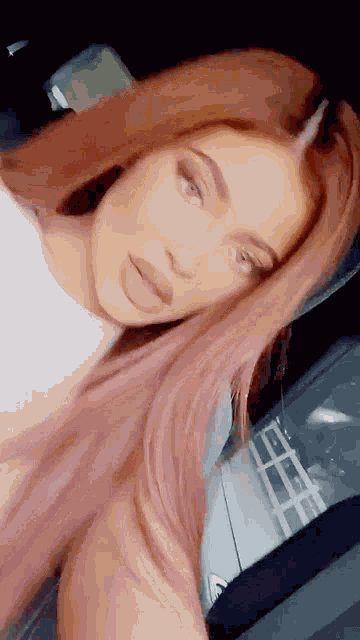 Kyliejenner King GIF