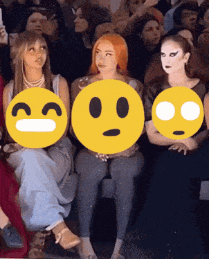 Lapiscel Pinkpantheress GIF