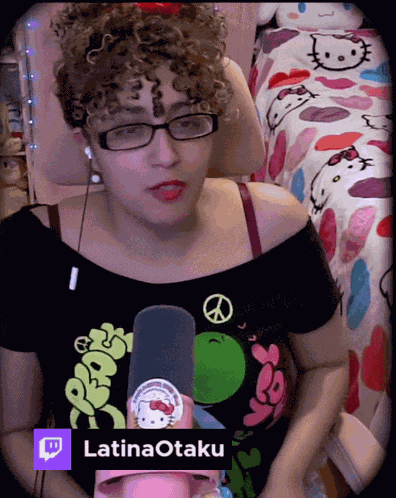 Latinaotaku Motorboat GIF