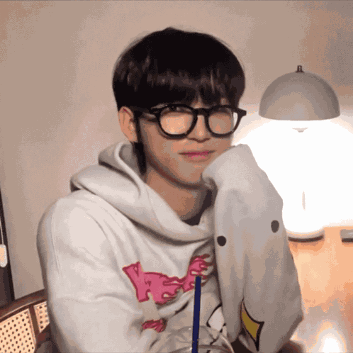 Laugh Hwi GIF