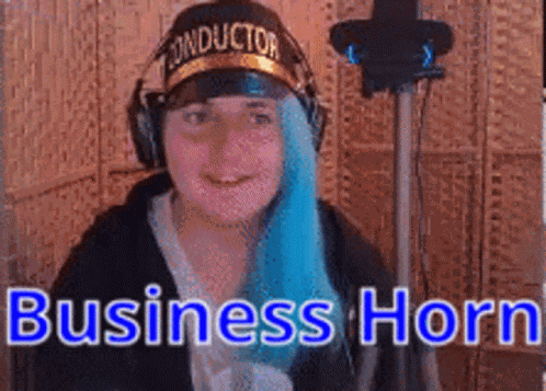 Laurakbuzz Business GIF
