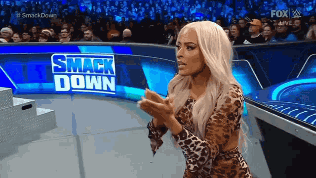 Legado Del Fantasma Zelina Vega GIF