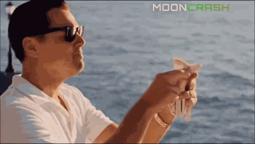 Leonardo Dicaprio Meme GIF