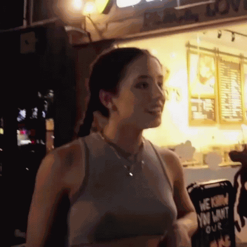 Linda Morena GIF