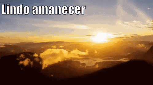 Lindo Amanecer Montañas Nubes GIF